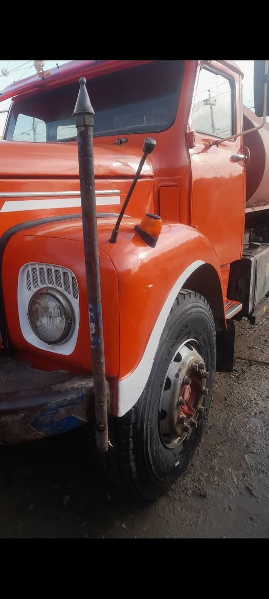 ا***********سكانيا 111 موديل 79 رقم بغداد ماكينه 12 ونص
