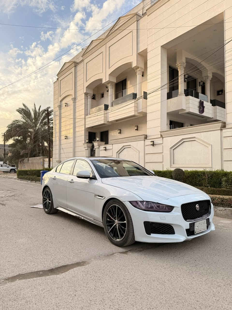 السلام عليكم حبايبي
خليجي 2016 Jaguar                             
فئه XE السبورت مختم s
بيع او مراوس
6 سلندر سوربر جارج
فول مواصفات للاخير 
اضائه داخليه 
كلوبات led
كلوبات الداخل لمس 
بصمه تشغيل
دخول ذكي 
بانوراما 
تحكم مقود جتهين 
تبريد قطتين 
تحكم تبريد من الشاشه 
شاشه وكامره بلاديه
فك دسك brembo 
كشن جلد شاموي
كير ماوس 
الصبغ وكل تفاصيله موجوده بالصور مال سونار 
مكينه مفتوح 
السعر 150 ورقه وبيها مجال بسيط حك الجيه
العنوان بغداد الامين الثانيه 
للتواصل ***********
