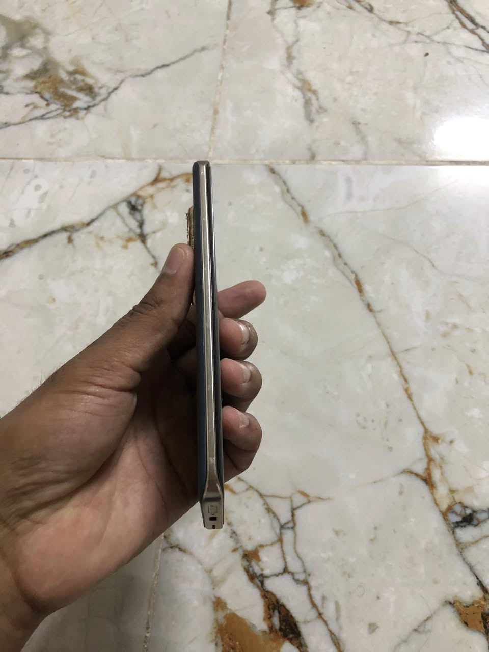 السلام وعليكم البيع فقط ريلمي 13بروبلص ذاكره 512بطاريه 5200بل شحن فول رام 24 الجهاز نضيف حيل كاميره زوم120اكس ببجي 90فريم الجهاز بي نقطه بل شاشه موضحه بس شرط ماتضر شاشه اصليه الجهاز مفتوح منضف كاميره باقي شرط الجهازكارتونو موجود بس الشاحنه ماكو السعر ٢٩٠بي مجال قليل مكاني ايمن


**إذا كنت صاحب هذا الإعلان وتريد حذفه لأي سبب، رجاءا أرسل رسالة إلى الدعم الفني**