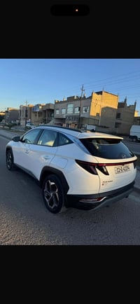 للبيع  او للمراوس توسان موديل 2024 ماشيه15  الف اخت الزيرو فول مواصفات...