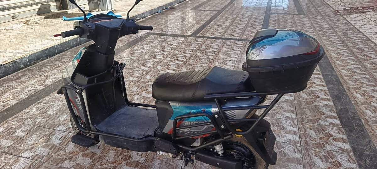 دراجه شحن الماسه كلش نظيفه للبيع قفل 600الف ***********
