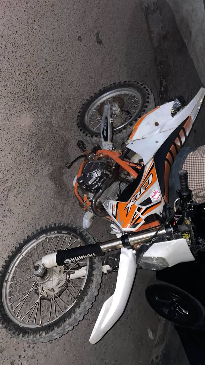 سلام عليكم
Crx 2025 300cc
بل واقع هواي احلى دراجه جديده شلعه ومعدل ومكينه وكير كفاله او وياهه كفرات كامله موشم 
سعر 900 الف وماكو هيج سعر ونضافه بل سوك 
مكاني البياع ول عامريه ***********
