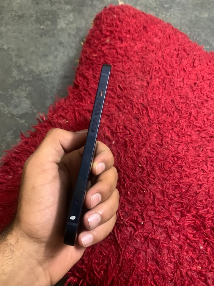 السلام عليكم ايفون 13 عادي للبيع ذاكره 256 بطاريه 91 ما مفتوح دبل خط السعر 450 وبيه مجال


**إذا كنت صاحب هذا الإعلان وتريد حذفه لأي سبب، رجاءا أرسل رسالة إلى الدعم الفني**