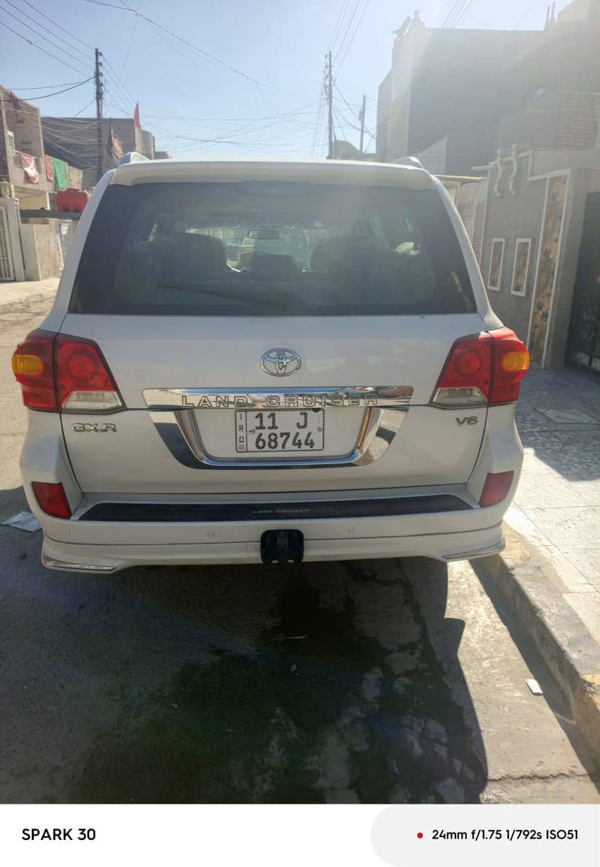 سلام عليكم لاندكروز موديل 2008 محدث 15سياره جديده  سياره ناعمه وحلوه  بيه تبديل جامع ايسر فقط باقي سياره مكفوله من كلشي رقم انكليزي بغداد  مكاني سياره زعفرانيه  الاستفسار ***********
