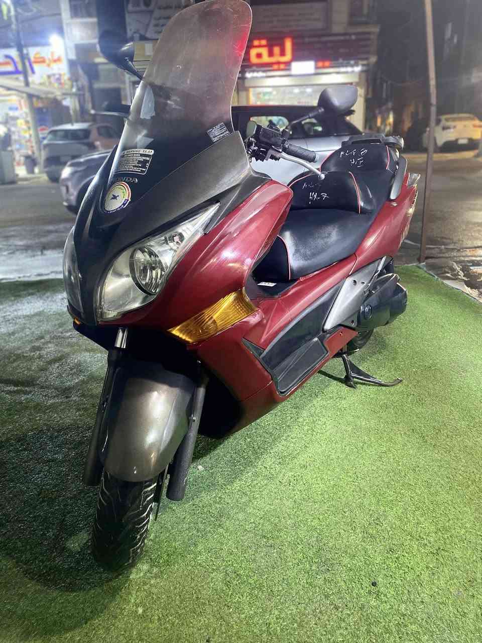 سلام عليكم سلفر ونج ٤٠٠ccمكفوله كفاله عامه بلاديه كلشي شغال مكينه متنسمع مكاني اعضميه سعر ٢٤ وبيه مجال ***********
