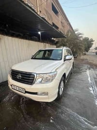 تويوتا لاندكروز2009 مكان بغداد  مواصفات  اسلايت  ثلاجه  شاشة  كاميرا ح...