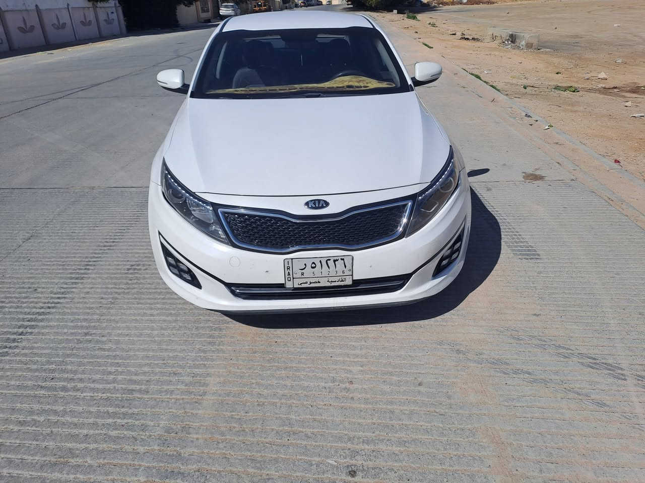 سلام عليكم 
من رخصه الادمن 
سياره اوبتيما مديل ٢٠١٣
محرك ٢٠٠ 
وارد كوري 
رقمه قادسيه ألماني 
ماشيه ٣٠٠
مواصفاتها
شاشه 
اشاير بالمري 
تحكم ستيرن 
كشنات جلد 
السونار موضح كلشي بيهه 
رقم الهاتف ***********
مكان السياره نجف 
السعر ١٠٥ وبيهه مجال قليل  سياره احلى من الصور
