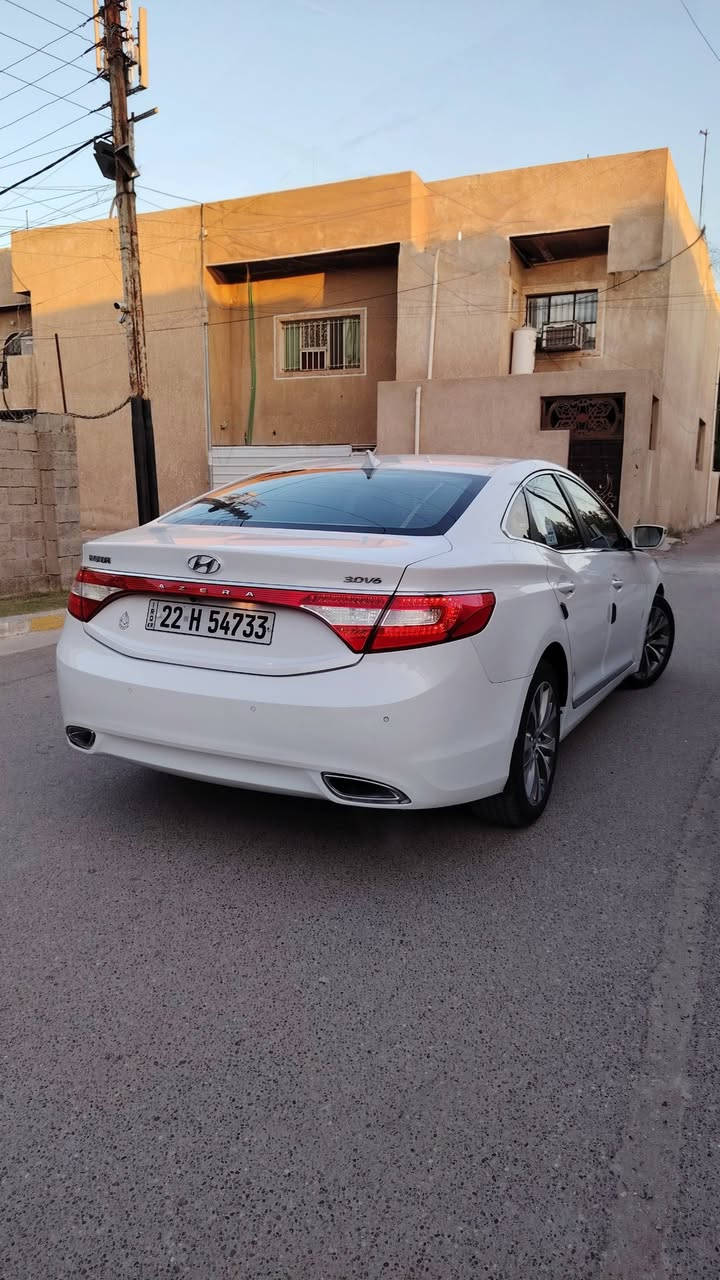 السلام عليكم
هونداي ازيرا خليجي موديل 2014 محرك دوش 3.0 المرغوب السيارة بدون ضربة فقط بيها صبغ  باب خلفي ورة السايق والداير مال الجاملغ  مري شفط بردة خلفية كهرباء بردات ابواب 3انظمة قيادة اشارة ترحيب حساسات خلفية كامرة  تدفئة مقاعد جاهزة من كل النواحي نضافتها بالحقيقة احلى من الصور  ترايها كلش حلو محرك وكير مكفولات تدفئة تبريد صدر خلفي أمامي باتري جديد السيارة جاهزة بدون اي مصرف مال جناي سنوية ورقم وهزة جدد تحويل مباشر ثاني يوم مكان السيارة السعر 126$مجالها شي بسيط للشراي الاتصال على الرقم ***********
