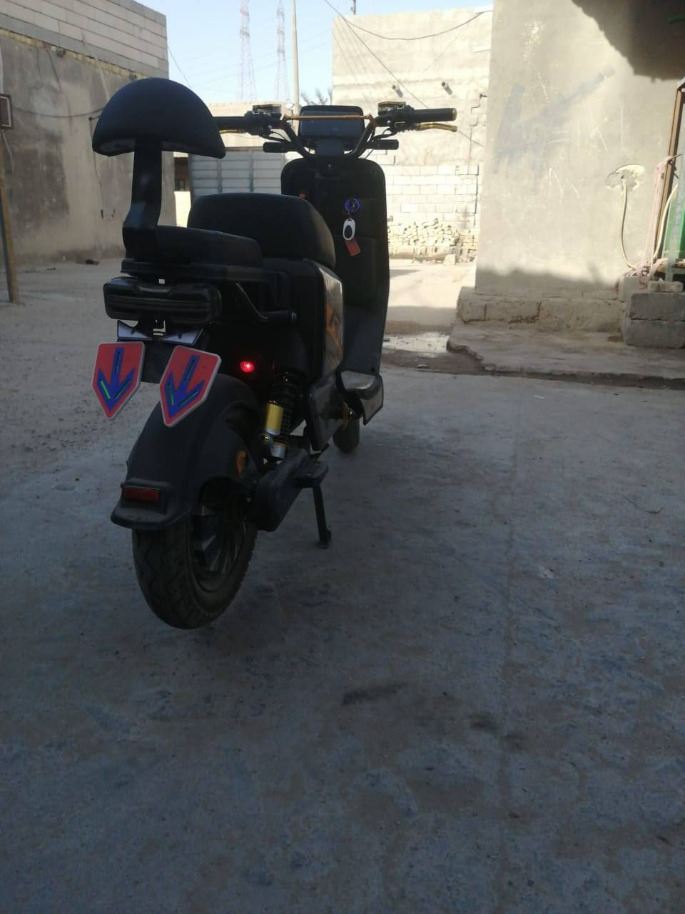 دراجه R11 للبيع الشراي واتساب وانه خادم

***********

دراجه شحن R11الدراجه حلوه وما متعويه 5 بطاريات مديل 2025 ما صاريل هواي من خذيتهة وعليهة هواي تزويد
السرعه 120
وشغاله من الطول للطول مايرادلهة شي بس سايق
السعر550وبي مجال للشراي وانه خادم
المكان البصره  كرمه علي
