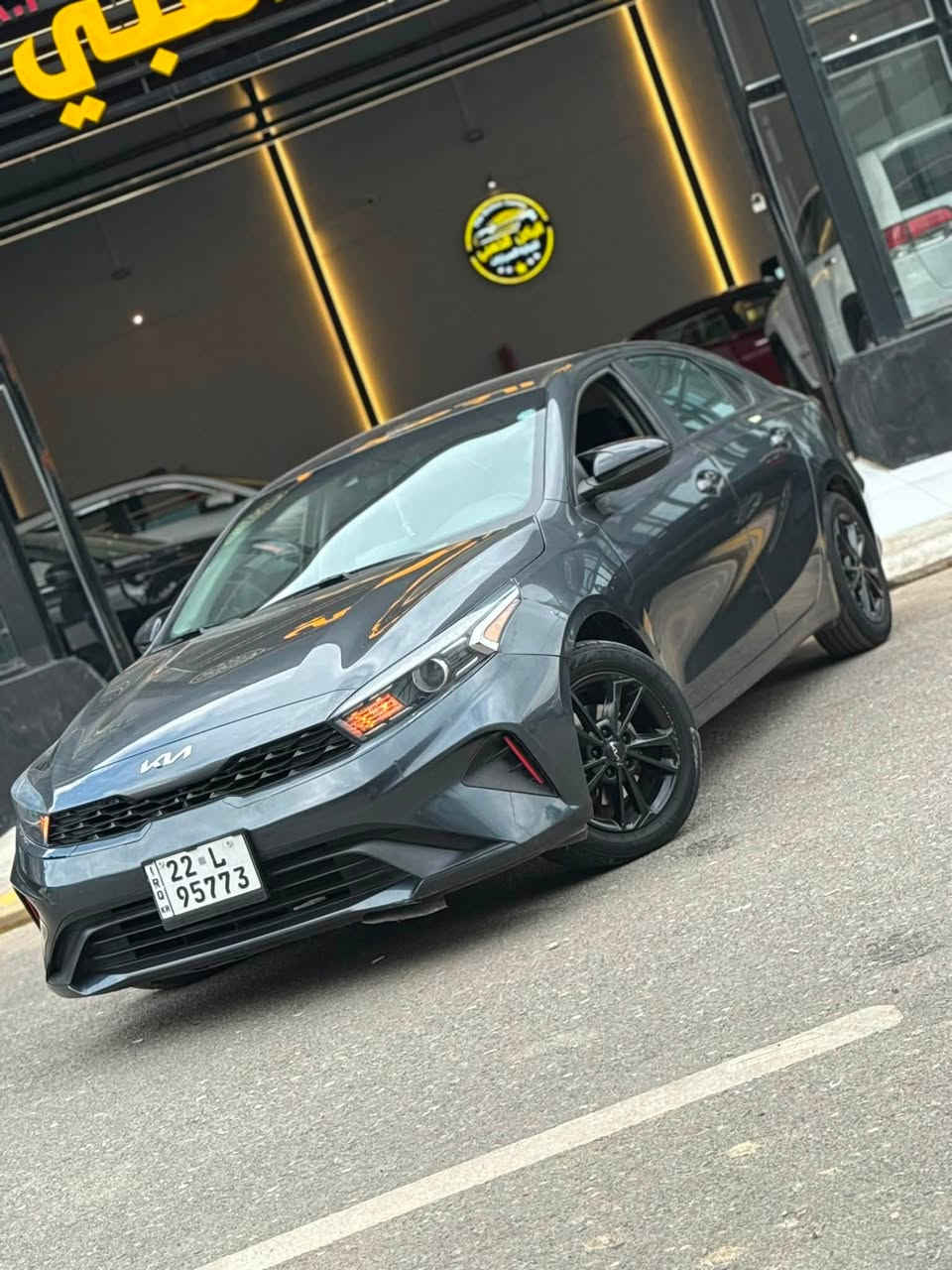 🚗 للبيع: كيا فورتي LXS موديل 2022 بلاش 126$🔥🔥
📍 مكان السيارة :  موصل مدينه المعارض الجديده 
معرض الركن الذهبي 
📞 للتواصل: واتس اب    ***********
                                              *********** 
🛠️ المحرك: 4 سلندر 2000 دوش المرغوب
السعر بلاااااااش💥🔥😳126$$🔥🔥
⚙️ المواصفات:

• شاشة كبيرة وكاميرا
• CarPlay و android
• تحكمات ستيرن
• أوتو ستوب
• قيادة ذاتية
• تحديد سرعة وتحديد مسار
• رادارات أمامية وجانبية وخلفية
• مثبت سرعة
• مانع انزلاق
• 3 انضمة قيادة

⚠️ أضرار السيارة: حادث جدا بسيط 
• جاملغ خلفي صبغ فقط 
4 قطع صبغ امريكي 
• بجم كبس 
بدووون دواخل 
بدووون ايربك 

📌 تفاصيل إضافية:
• السيارة رقم اربيل شرط التحويل 
• لون السيارة نفطي 🩶
• الكير والمحرك بحالة ممتازة – شرط الفحص
• صدر وخلف "بلادي"
• الرادار وحجر البيئة والكزوز  كلها أصلية
• السيارة بحالة ممتازة وبدون مصاريف
السعر 126$🔥🔥🔥
