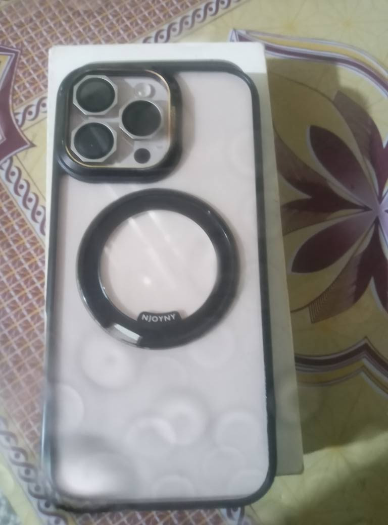 ايفون ١٦برو ماكس ذاكرة ١٢٨ شرق اوسط كامل الاغراض نظافة ١٠٠ سوى فطر خفيف بالظهر فوق الكامرة ليس بالكامرة مكاني بغداد مدينة الصدر *********** السعر ١٢٥٠ نسية البطارية ٩٢ بغداد, العراق
