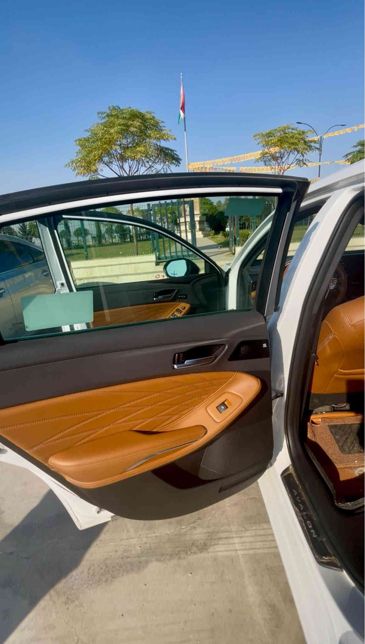 مرحبا اخوان للبيع او مراوسة ب بيكب او جكسارة 
تويوتا افلون
موديل ٢٠٢٠
ماشية ١٠٠ الف ميل
مواصفات لمتد
محرك 6 سلند 3.6
كلين تايتل حادث يمي بابين وصورة الحادث موجود بل منشور 
فول فول مواصفات
داتاشو
5كامرة
رادار امامي و خلفي 
رادار جانبي
نقطة عمياء
تحديد مسار
اوتو ستوب
مانع انزلاق
داخل قيسي
كشنات كهربائي
كشنات خزن
كشنات ميموري
كشنات تدفئة+تبريد
ستيرن كهربائي +خزن ميموري
ستيرن هيتر
شحن وايرلس
انضمات قيادة
ثلاجة
بعد هواي مواصفا
.....
گير و محرك شرط
سعر ٣١٢ ورقة و مجال
مكان السيارة قضاء الشيخان
*********** الشيخان
