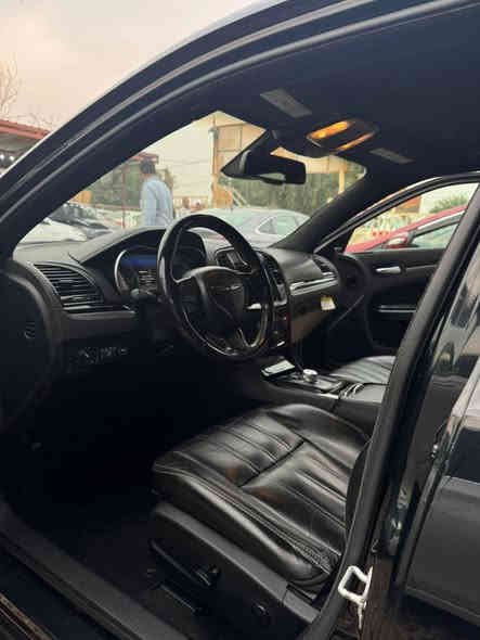 سلام عليكم اوبامه sفول ماعده الفتحه السياره بلكارتون موديل 2021 رقم اربيل بسمي *********** ب235 وبيه مجال قليل
