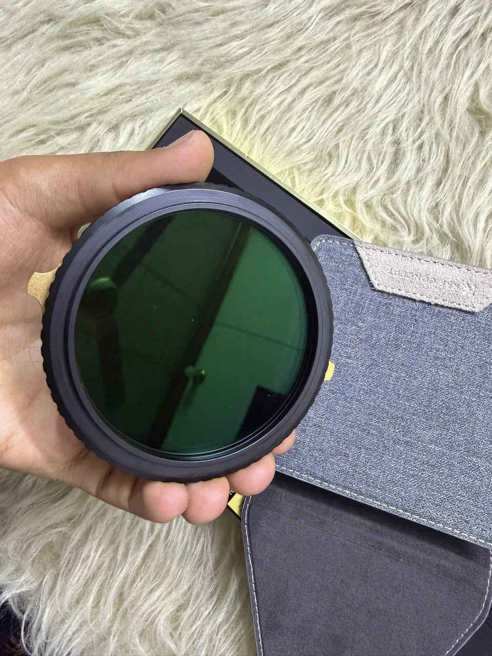 فلتر LENS FILTER
وعدسه سكمه 24-70 

فتحه العدسه 2.8

الاصدار الثاني 

التوصيل موجود

واتساب ***********
