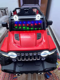 سيار طفال للبيع بطاريات  المكان لعطيفية  +964 770 972 5583