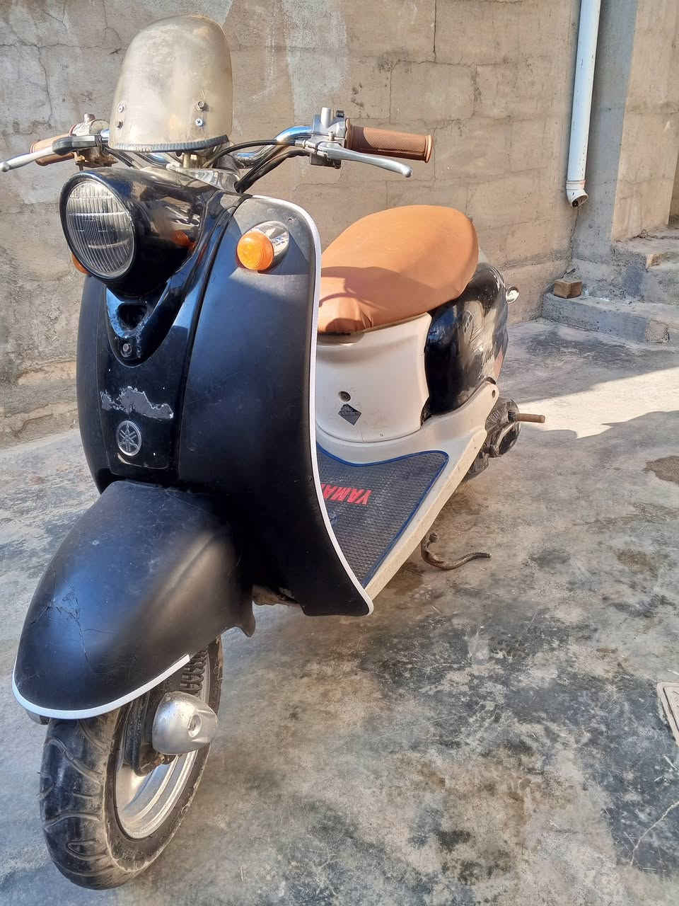 درجة عبد الحليم للبيع اي نقص مابيها بس اكلج إمامي اشوية ضعيف السعر 350 وبيها مجال بسيط هاتف (***********
