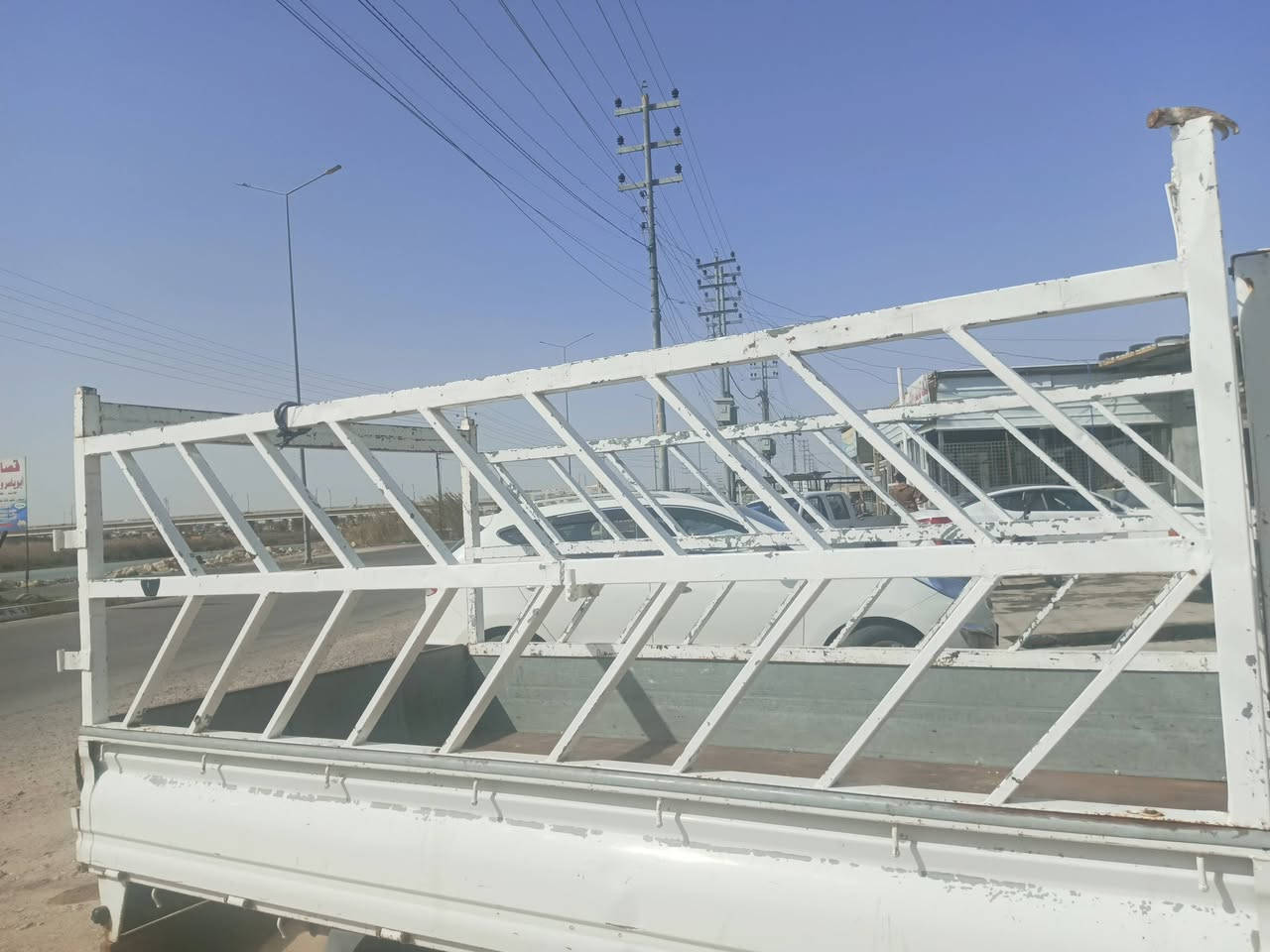 محجل كيه عموشه يرهم جميع الموديلات 
عنوانه جزيره الخالديه الانبار
***********
