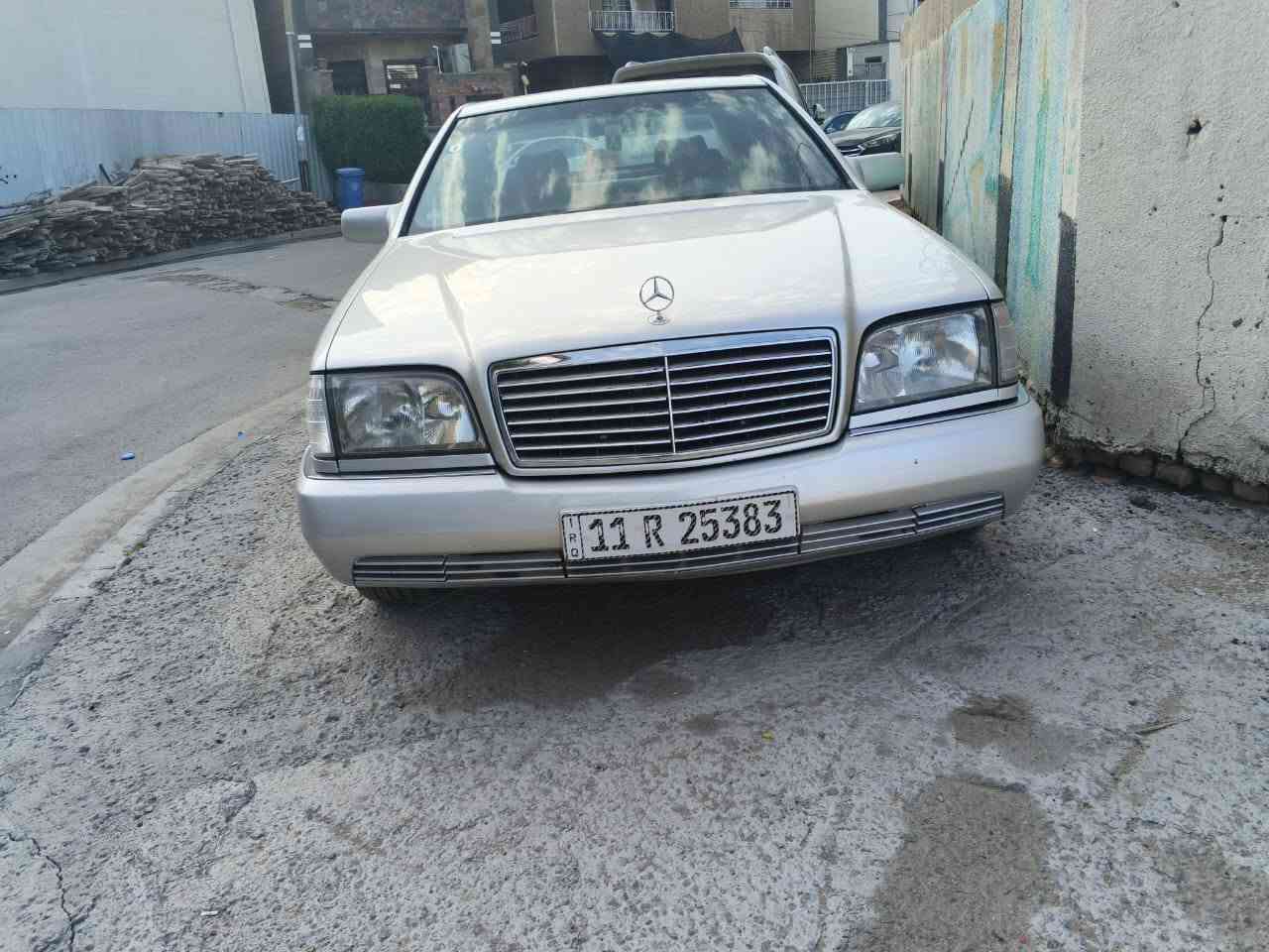 السلام عليكم مارسدس شبح موديل ١٩٩٢ باب قصيره كير مكينه حدديده جدد تبريد شغل غرفه جديده السعر ١٠٠ورقه دولار نضفت السياره كلي ١٠٠/١٠٠ مكان السياره شارع فلسطين الرقم ***********
