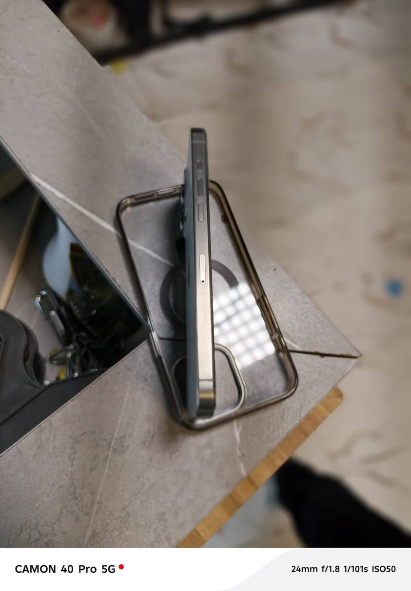 ايفون15برو ماكس جهاز نضيف ذاكره256 عنوان نجف عسكري كبل ***********. جهاز كفاله شرط برغي مامبدل بي فقط هاي الزكه مفطره  علفحص.  سعره مليون و150 بي مجال قليل.
