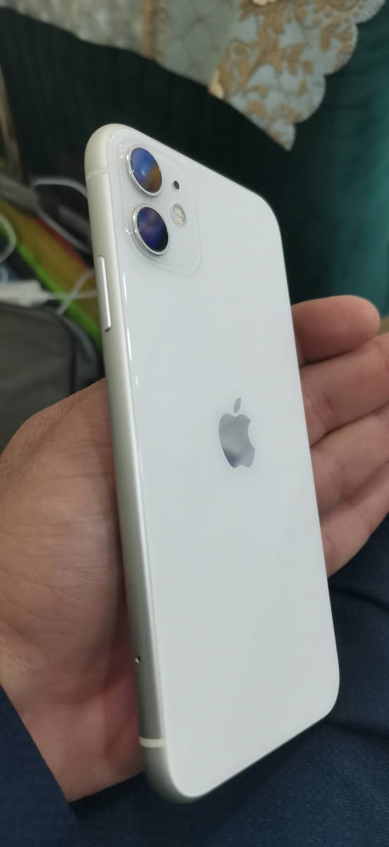 ايفون 11 اصلي مكفول من الفتح التبديل
شرق أوسط دبل سيم كارت ذاكرة 128 بطارية 73٪
السعر 230 الف
*********** مكاني نجف
