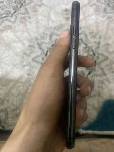 ايفون 11 برو ماكس للبيع ذاكره 256 مبدل شاشه اصليه وفيس إيدي واكف فقط بدون ملحقات العنوان بغداد البنوك السعر 300 وبي مجال وتساب فقط ***********
