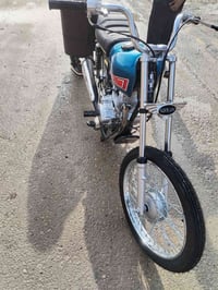 دراجه للبيع سالها ثمانيه ايام 07875063584