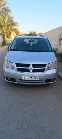 دودج كرفان • ٢٠٠٩ • ٨٢ الف