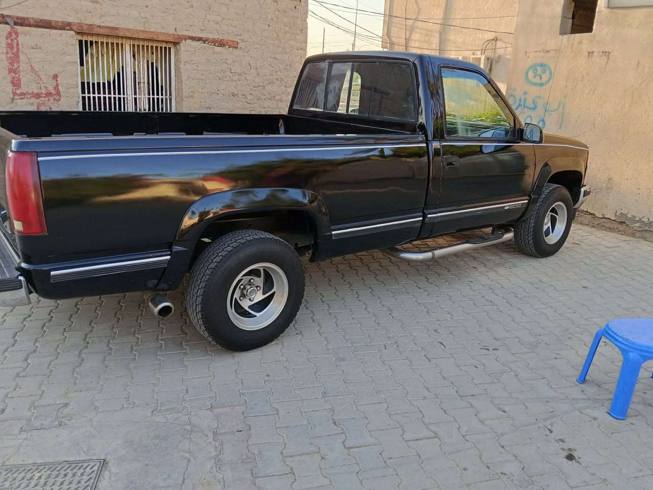 السلام عليكم   شوفر ليت موديل 90 جاهزه من كلشي السياره متعوب عليهه وترايك وين ميعجبك تطلع تدفئه تبريد كله شغاله سنويه لغايه سنة 30 
للأستفسار  ***********
