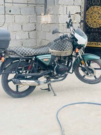 دايوان للبيع مكفولة كفالة عامة  ماشية 15الف  سعرها 2300وبيها مجال بسيط...