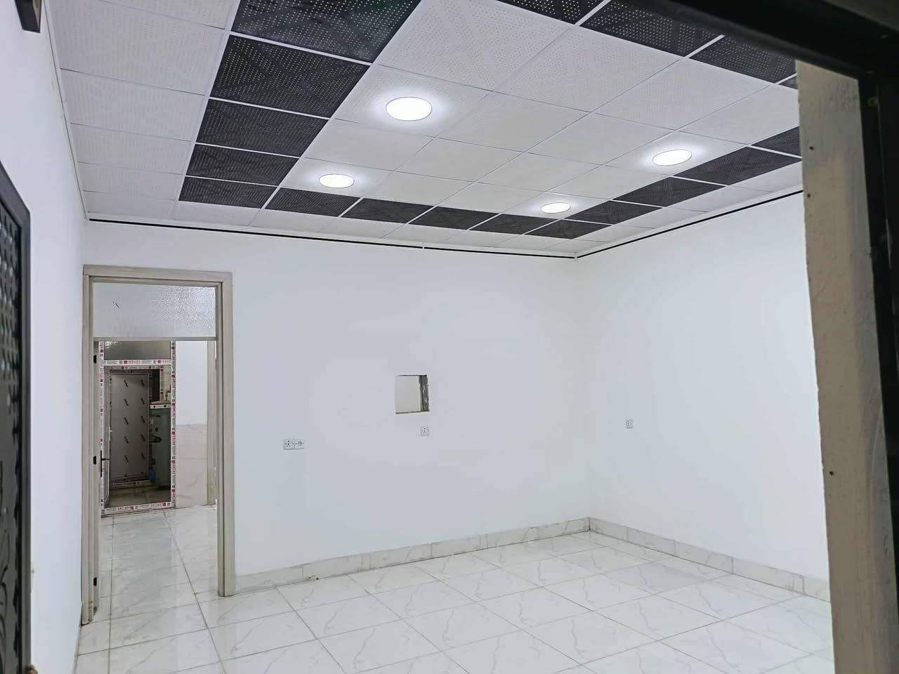 بيع مستعجل جدا ١٠٠ متر صفر رقم بلدية العنوان حزيران خلف الجامع الصفاء للاستفسار الاتصال على الرقم ***********
