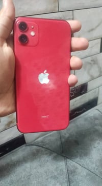 آيفون ١١ ١٢٨ • بطاريه ١٠٠% اصلي • شاشه بخط اسود