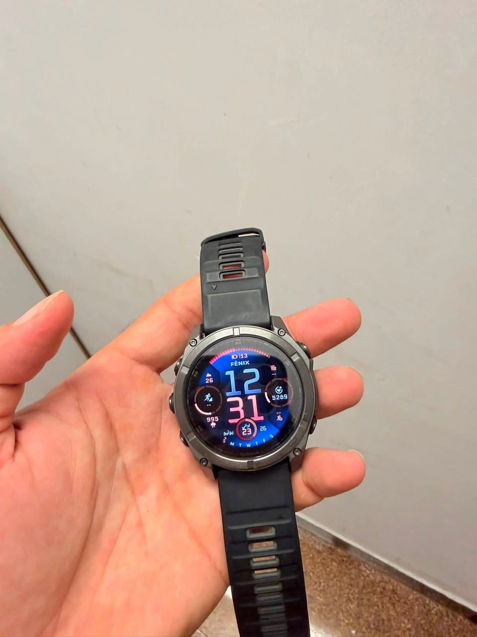 مرحبا احبتي توفر الان ساعة Garmin Fenix 8 saph AMOLED Titanium 51mm اللون المميز مستخدم بعدها بالضمان كامل ملحقات 
مع هديه درع+لاسق شاشة+سداده شحن +سير اضافي والتوصيل مجاناً / السعر مليون و190 الف دينار عراقي مع ضمان 
⛔️ ملاحظة سعر الجديد مليون و735 الف دينار 
للحجز واتساب فقط ***********
