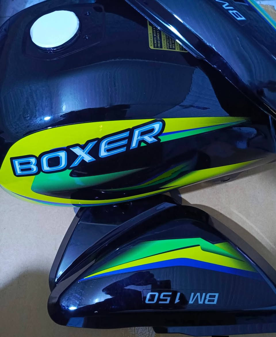 السلام عليكم شباب وصل تانكي بوكسر كلاسك ثلاث الوان 
يوجد توصيل بغداد وجميع المحافظات للحجز مراسلة الصفحة أو الاتصال على الرقم ***********
