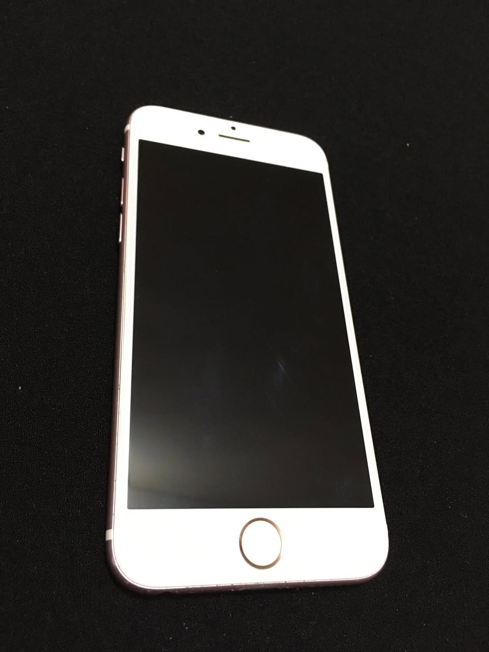 iPhone 6s للبيع

مساحة ٦٤ كيكا

البطاريه مبدله 

سبيكر الاذن خربان، والسبيكر الجوه صوته شويه ضعيف بس ينسمع

الكاميرا الاماميه خربانه، والخلفيه تشتغل بس بيهه شكم دوائر شفافه

Mute Switch خربان

ظهر الجهاز كلش يحمه اثناء الاستخدام

يجي وياه بس كڤر جلد

السعر: 35 الف

مكاني بغداد، غزالية


**إذا كنت صاحب هذا الإعلان وتريد حذفه لأي سبب، رجاءا أرسل رسالة إلى الدعم الفني**