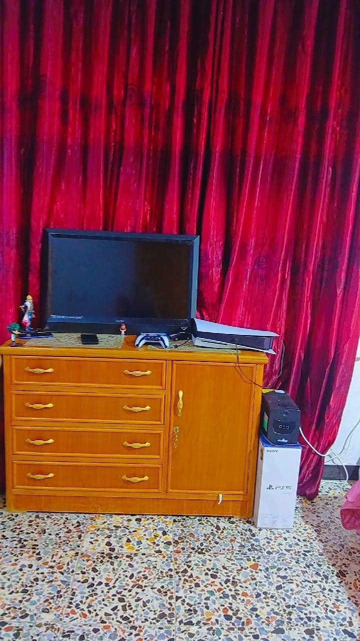 سلام عليكم من رخصت الادمن  غرفه صاج داخل اوخرج تزكام لغرفه نظاف 100/90لسعرمليون وتلث ميه بيه مجال قليل حك لجيه مكان لغرفه بغداد العبيدي حي الرئاسه علمن لغرفه راعيه امسكمه علا يده بتلث ملايين اوتلث ميه اني امكلف بلنشرهاذ رقم صاحب لغرفه *********** مع تحياتي للجميع
