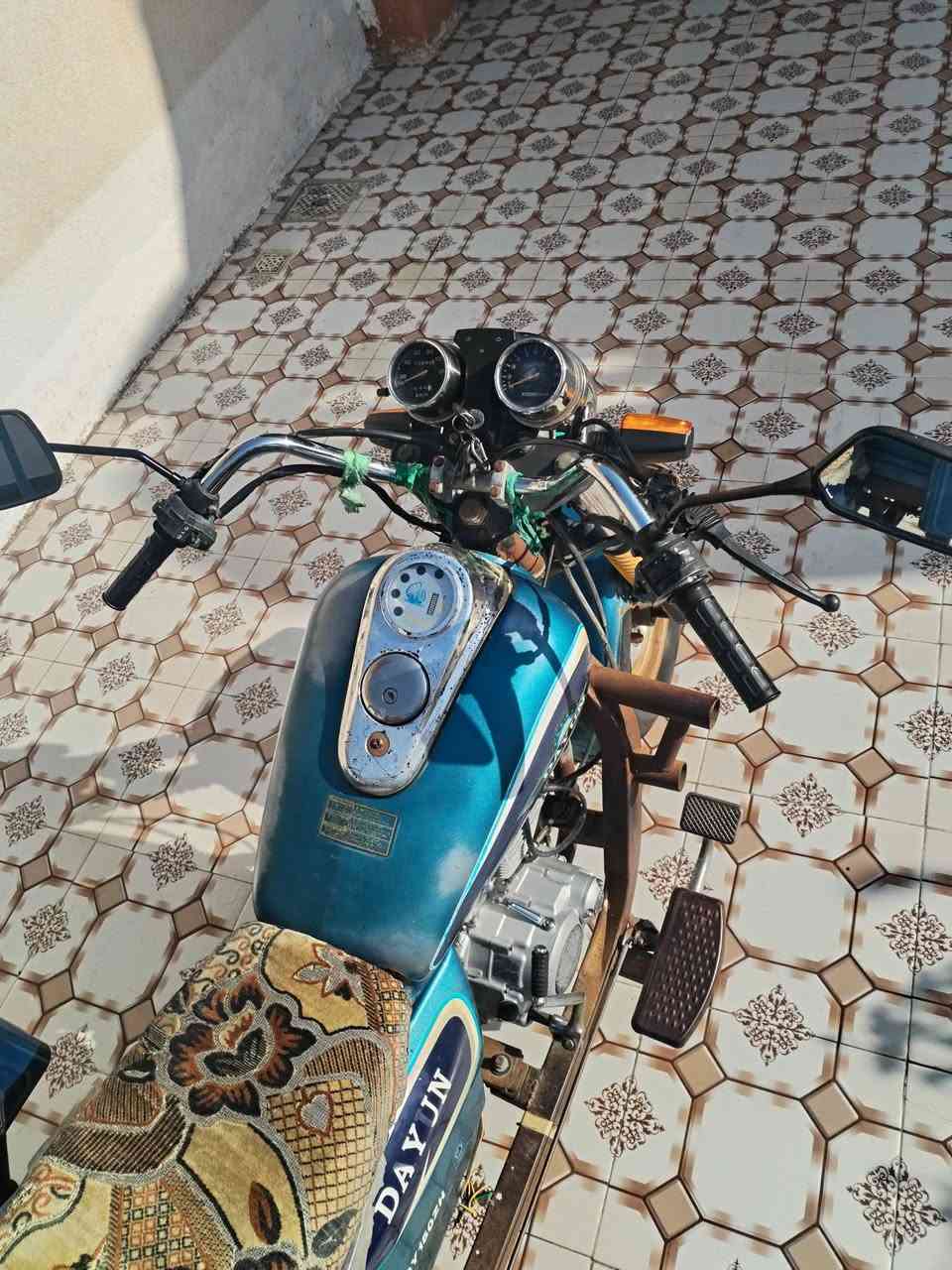 السلام عليكم ستوته للبيع موديل 2014 قليل استخدام مكفول الگير والمكينه والشاصي لا گص ولا لحيم ولا صبغ مال بيت ابد مامشتغل بيها سنويه بأسمي تحويل ثاني يوم 
العنوان واسط الكوت
***********
