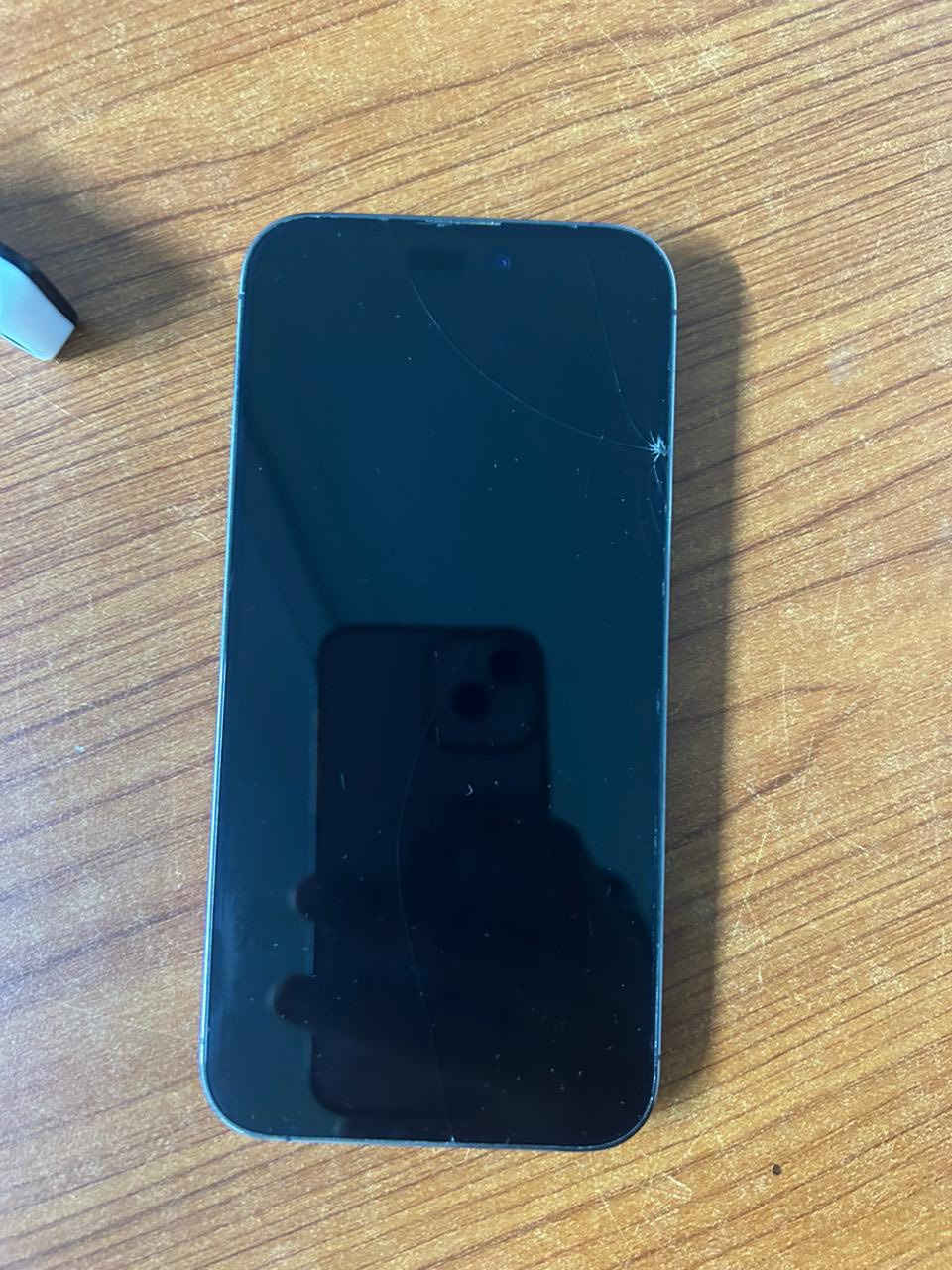 ايفون 14pro max
مبدل كامرات اصليه 

شاشه بيه فطور بس طبيعيه المس والإضاءه 

بطاريه 79

مراوس بسامسونج  فقط
بصره


**إذا كنت صاحب هذا الإعلان وتريد حذفه لأي سبب، رجاءا أرسل رسالة إلى الدعم الفني**