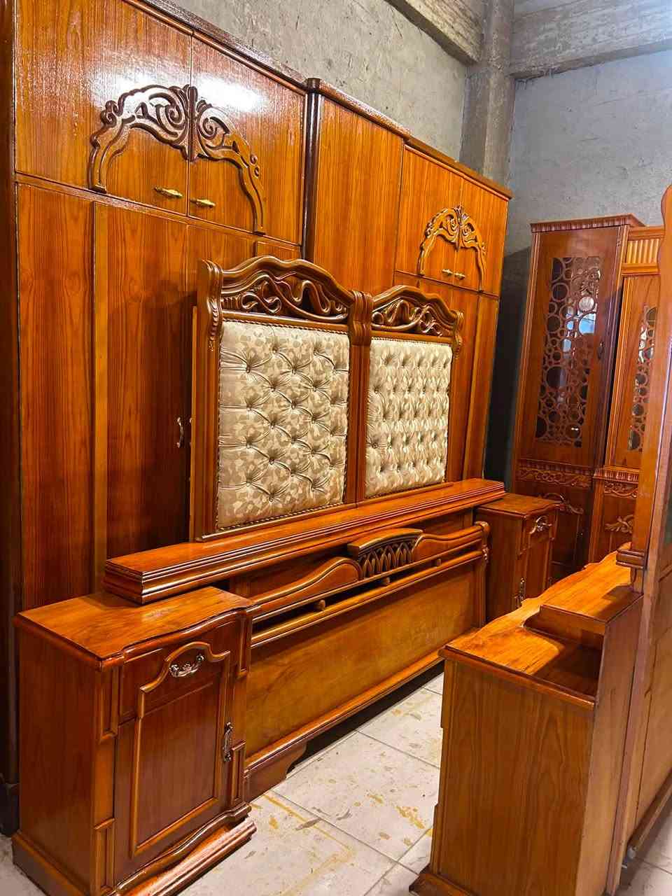 جديدنا 👍🏻🔥غرفه للبيع ⭕️⭕️
5 باب ملحق 🚪داخل خارج صاج زان مصري 🔱موديل السرير كلاسك ظهر الكنتور چمبر زاويه برج  نقش زان شغل توصي ثقيل تكمه⚜️
للاستفسار الاتصال على الارقام 
اسيا 📞(***********)
كورك📞  (***********)
عنواننا موصل 
حي الحدباء سايدين الصديق معرض عمار ابو حمزه قرب كماليات سند ⭕️⭕️
مستعدون لشراء غرف النوم والكناتير الصاج
