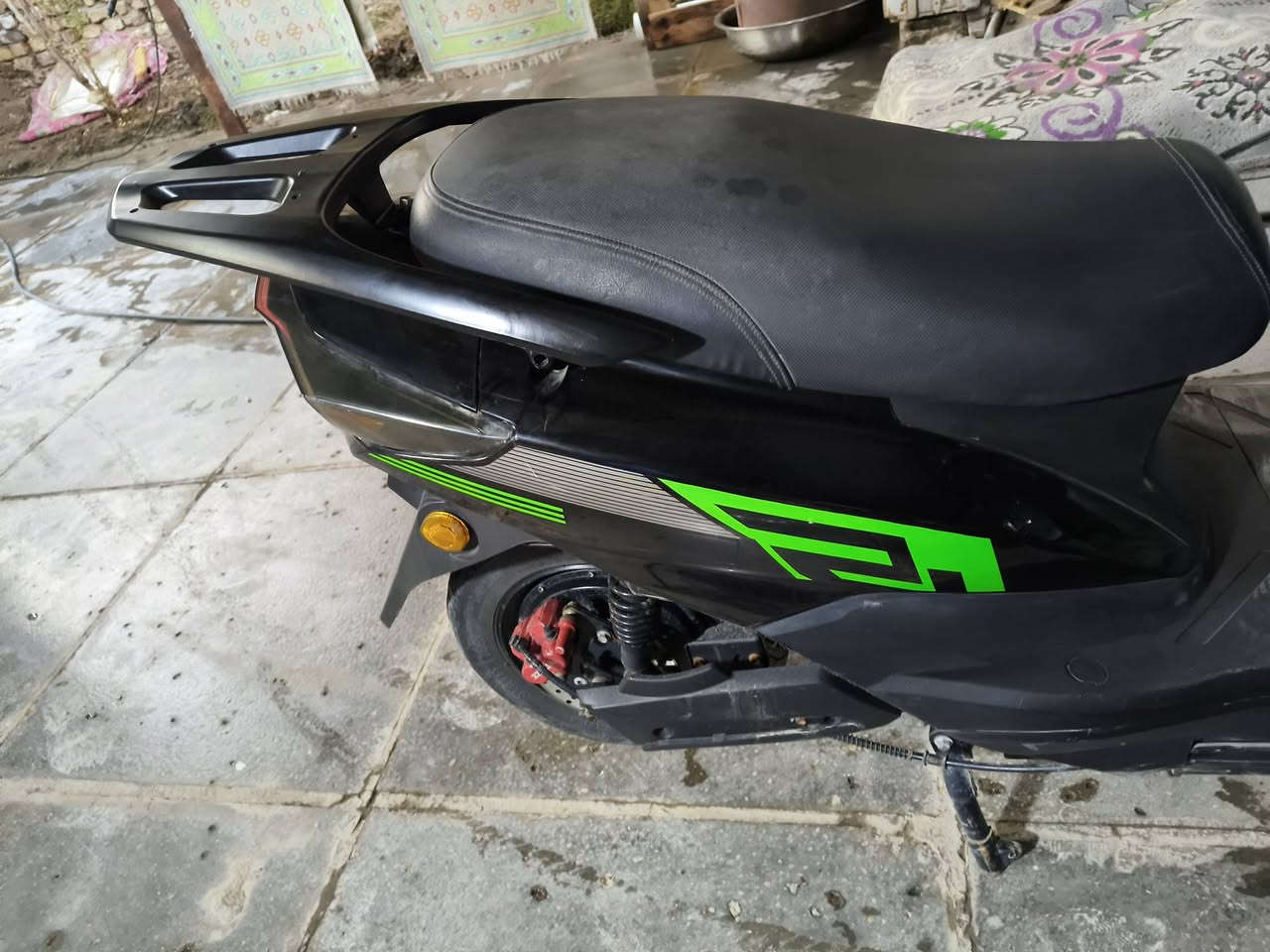 دراجه شحن للبيع
بطاريات ٦ بعدهن بلضمان 

ملف ٢٠٠٠ 

السعر ٥٥٠
بغداد .الحميديه 
***********
