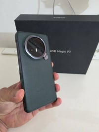 Honor V3  512  كامل ملحقات  عالمي  عربي بل كامل  ضرر. خط فقط بلشاشه ال...
