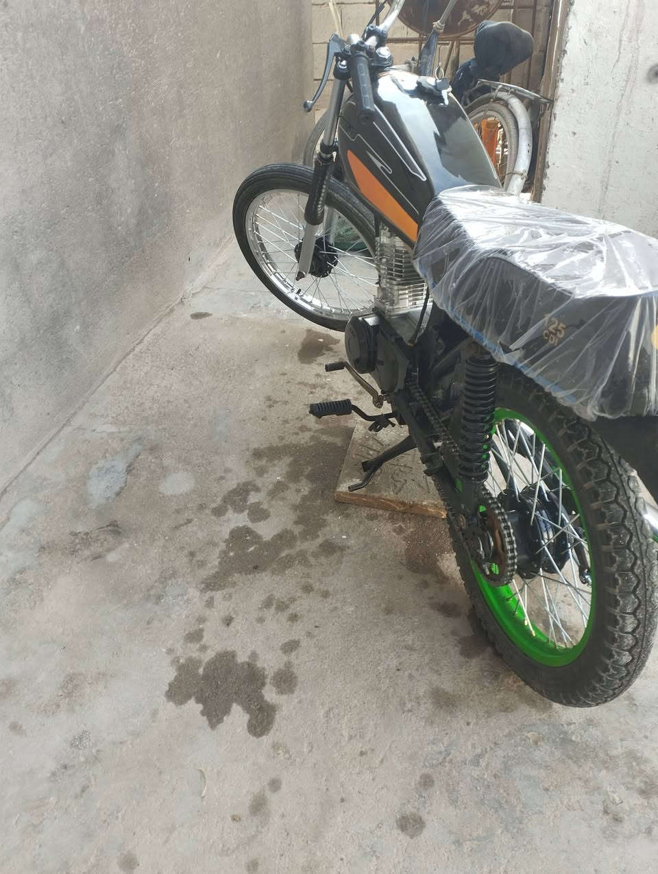 توه معمره كله جديد السعر 350
كلك اكفلك من المكان الزبير وبيها مجال.


**إذا كنت صاحب هذا الإعلان وتريد حذفه لأي سبب، رجاءا أرسل رسالة إلى الدعم الفني**