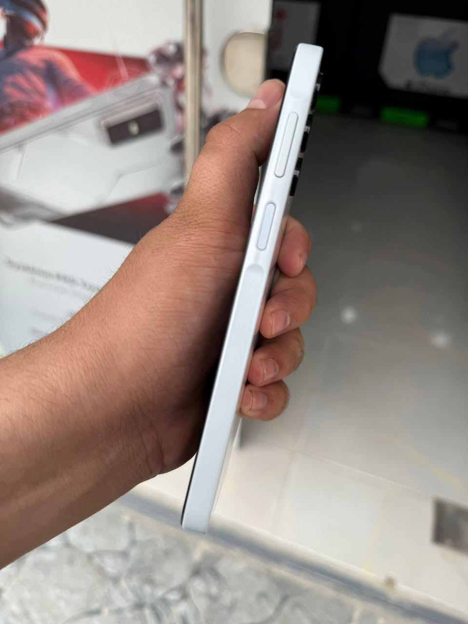 🌐🔥 هاتف  مستعمل+الشاحن
📱 𝐆𝐚𝐥𝐚𝐱𝐲  𝐒𝐚𝐦𝐬𝐮𝐧𝐠  A15😍👌
شاشة 6.7 بوصة بتردد 90 هيرتز
الذاكره 256 كيكا بايت والرام 8 كيكا بايت
المعالج جي99 يفتح ببجي 60 فريم صوت قوي
كاميرا خلفية 50MP  كاميرا أمامية 8MP
بطارية 5000mAh مع شحن سريع 25W
جهاز مكفول نضافه 100% بدون ملحقات سعره 190 الف ركز الذاكره 256


**إذا كنت صاحب هذا الإعلان وتريد حذفه لأي سبب، رجاءا أرسل رسالة إلى الدعم الفني**