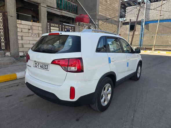 سلام عليكم سورنتو للبيع موديل 2013 خليجي مكفوله من صبغ بيه بارد بل باب العبري مكينه وكير مكفولت تبريد ثلج 7 راكب 3 قطع تبريد سياره جديده وحلوه مكينه 2400 دوش رقم بغداد سعر 161 وبيه مجال قليل مكان سياره واسط الاتصال بل رقم ***********
