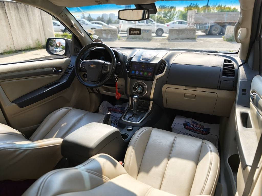 Trail blazzer LTZ 4x4
مۆدێل ٢٠١٣ خلیجی سفری شەریکە یەک دەست ، دەبڵ ئەکسل تەنها ٩٥ هەزار کم هەقیقی ڕۆشتووە ، بۆنیت و چەمەلخ بۆیاخە بێ ناو بێ ئێرباک ، سەقفی کال بونەوەی هەیە رەسمی سۆنەرم داناوە ، ٣ ریز کۆشنە ، گێر و مەکینە و هەموو گیانی بە شەرت ، سەنەوی تازەیە ، یەک دینار مەسرەفی تیانیە بە ناوی خۆمەوەیە ، نرخ ٩٢ گەلا و مەعامەلە. ژ.م(***********) السليمانية, العراق
