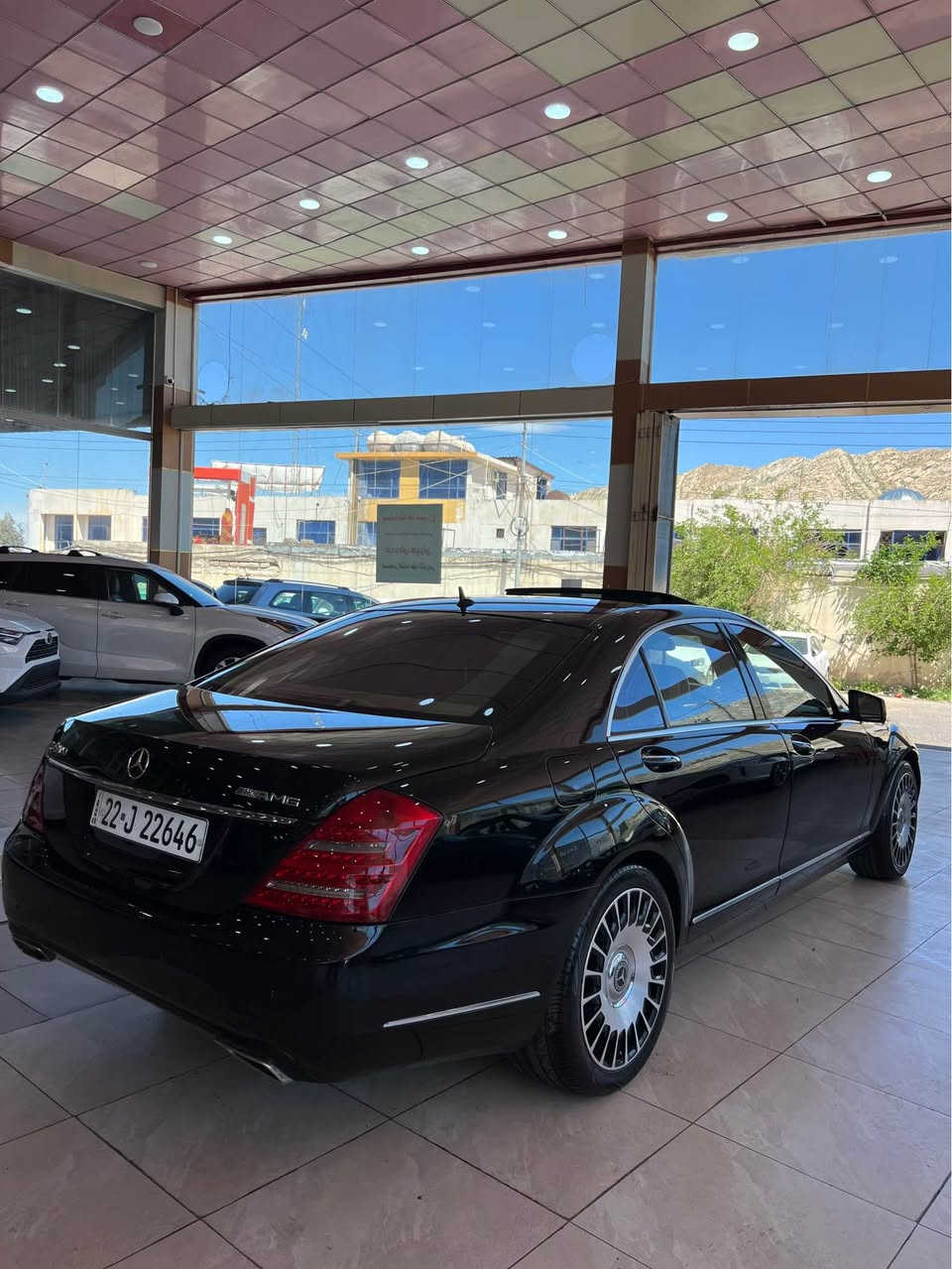 ‏موديل 2006
سعر160$
‏بدون صبغ كفالة 
‏مواصفات ‫ فول فول
￼ مكينة V8 سلندر ￼￼
محدس2013 شركة 
‏عنوان دهوك ￼￼￼
￼￼￼***********واتساب Singapore
