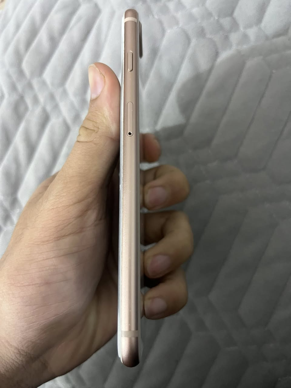 سلام عليكم 8 بلاس ذاكرته 64 بطاريته 80 بلادي ممبدله جهاز وتر ممفتوح فقط شاشه مفطوره واضحه ب صوره بصمه شغال السعر 110 بي مجال خابرني وتدلل ***********
