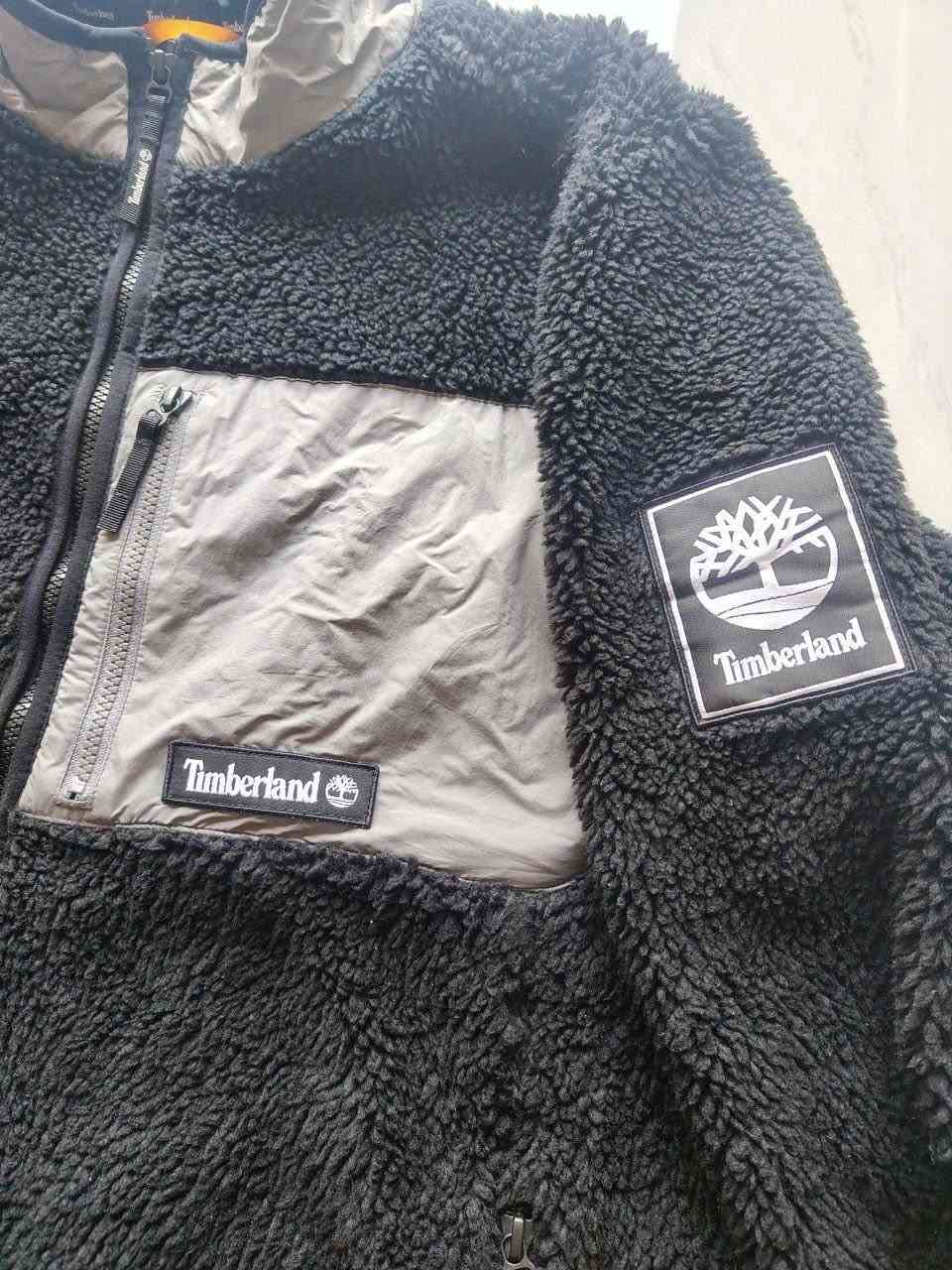 تمبرلاند من النوادر قطعة مميزة نظاقة 100%
قياس تلبس من L لحد XXL
للحجز واتساب ***********
