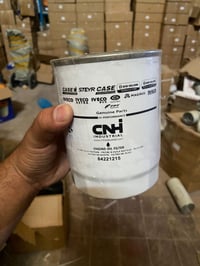 فلاتر سيارات • قطع غيار • متوفر