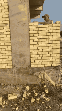 السلام عليكم موجود كادر بناء مصري شغل درجه اولى سعر مناسب الجميع تسليم مهندس رقم الواتس***********
