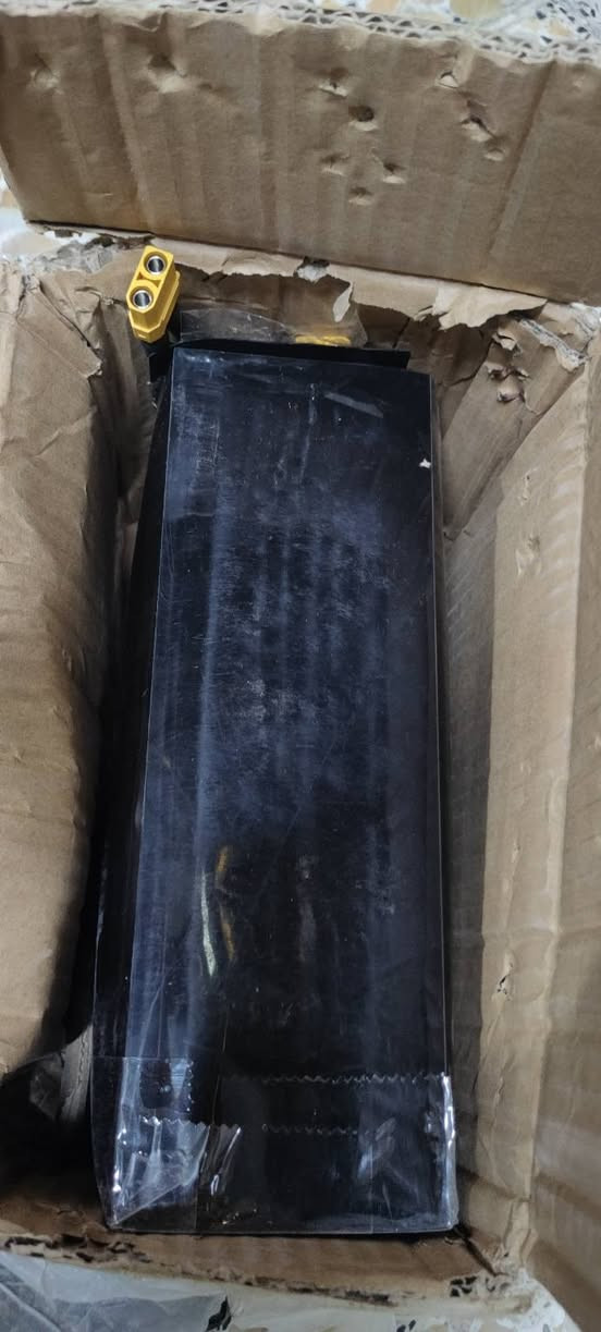 قيم وخذه بل عافيه 16فولت 30انبير بس بيها انتفاخ شويه قيم وخذه توصيل بغداد بس


**إذا كنت صاحب هذا الإعلان وتريد حذفه لأي سبب، رجاءا أرسل رسالة إلى الدعم الفني**